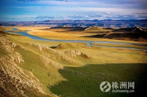 “中国最美公路”终于全线通车,每年仅开放5个月