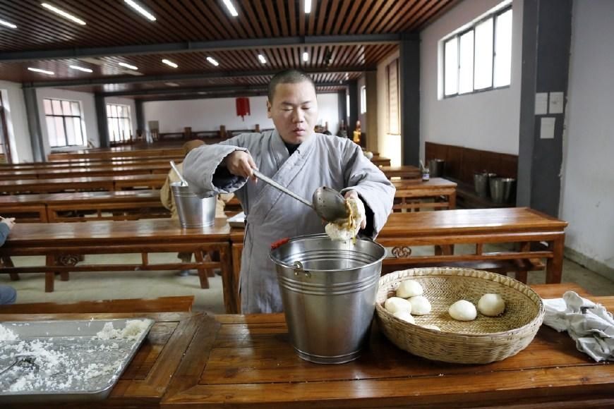 探秘全世界最佛性的厨房:品少林寺后厨百味