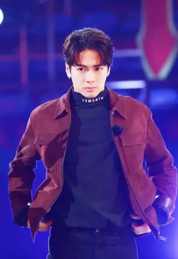 深扒热血街舞团穿搭 跟着陈伟霆、鹿晗穿潮牌