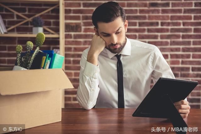 外国18岁网红学霸考砸后哭成狗,网友:和中国高