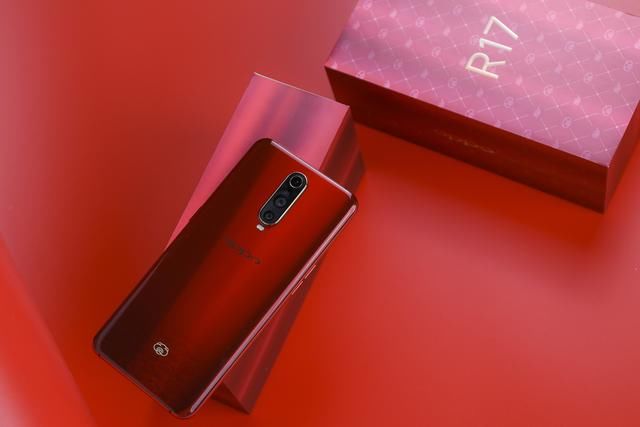 够时尚更够年味 OPPO R17\/R17 Pro新年版毒