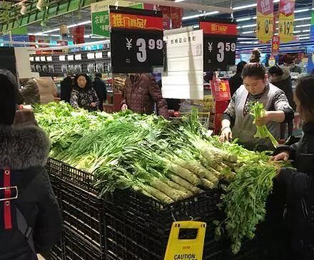 紧急提醒！杭州部分学校停课！超市里大白菜被抢空？！这些事今晚