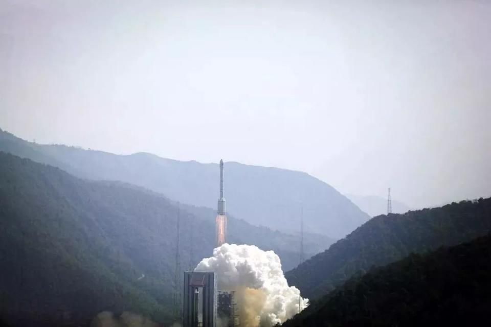 辣评-Weekly:SpaceX猎鹰火箭成功背后的内幕;航天科技集团公布长