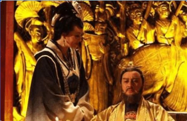 大臣禀奏皇上：国库钱太多放不下，皇帝回了四字，大臣感动的想哭