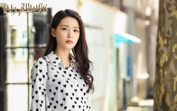 孙怡产后出院,网友热议生孩子状态,杨幂躺枪