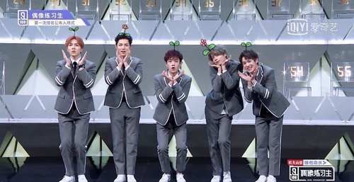 习生》最新入场,各位堪称戏精,乐华笔芯秦奋成