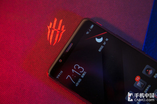 听说吃鸡主播都用它?游戏手机大推荐