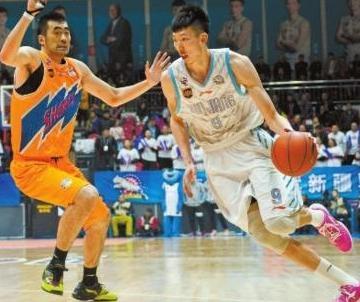 周琦别再傻等了,是时候该回CBA新疆队了