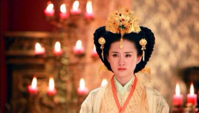 古代废皇后,是都要当场摘冠、除去首饰、扒去行头吗?瞬间明白了 e乐博娱乐场