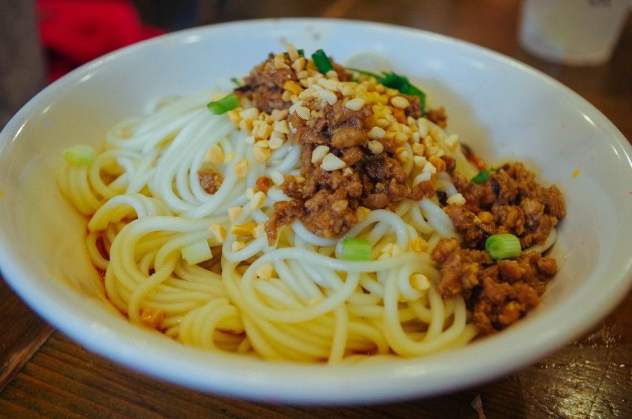 成都本地人推荐的小吃,成都必吃美食有哪些,成