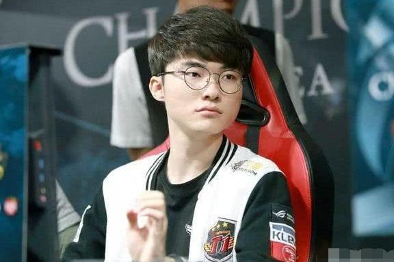 PDD预测三大传奇选手退役时间,年龄是最大