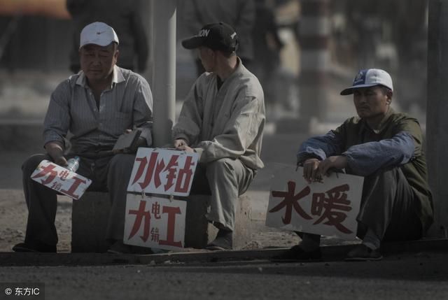 年后打算进城买房定居的农民，考虑了这几点再看要不要进城！