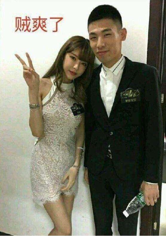 旭旭宝宝下家已定!斗鱼:800万勇士集合了!