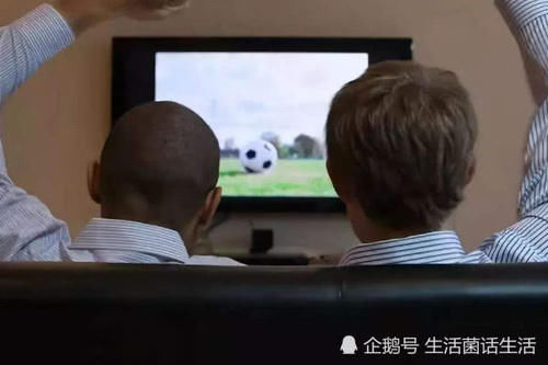 初中生最伤行为的4种眼睛,戴美瞳上榜,最后一初中霸笔记政治学图片