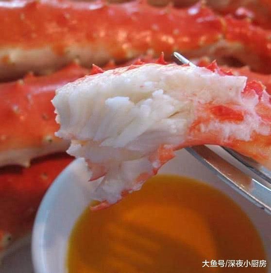 昨天去吃饭的时候去了家海鲜自助餐，进去才知道一个人是688