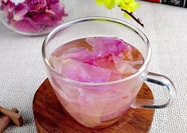 常喝白酒有5大好处，但是你知道多少度的白酒对身体最好吗?