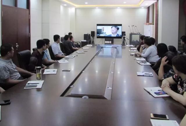 夏津县司法局组织全体党员干部观看警示教育片