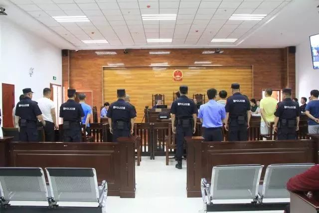 内蒙古首例组织公务员考试作弊案一审 多名涉