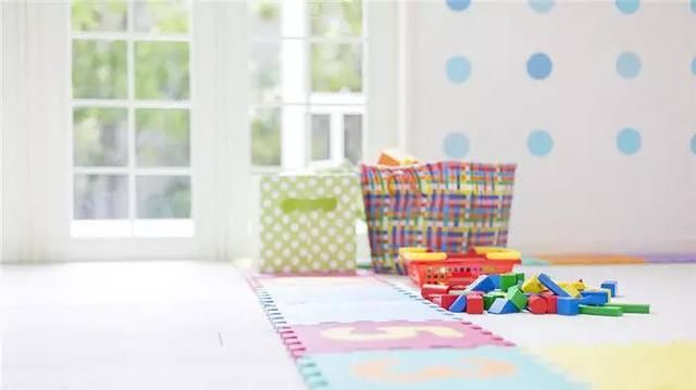 对于0-1岁的宝宝来说,什么样的玩具才合适?不