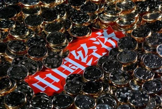 中国经济一年增量能造出一个加拿大,美元不再是以前的主要货币了
