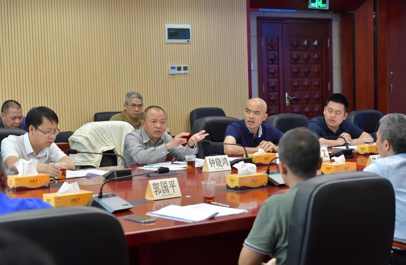 市住建局到龙岗督导住建领域扫黑除恶工作