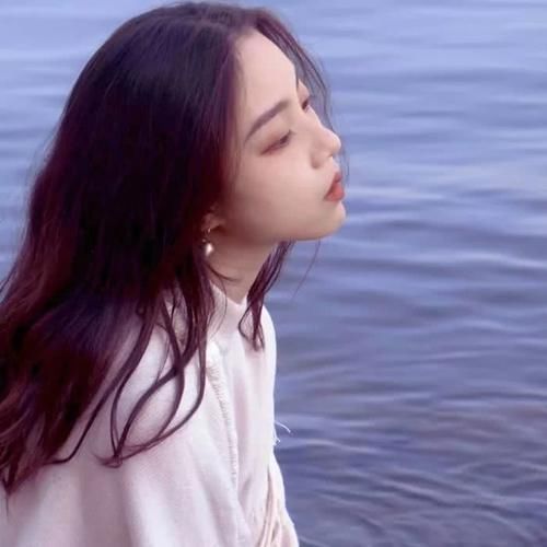 18句抖音上很火的个性说说,喜欢是棋逢对手,爱