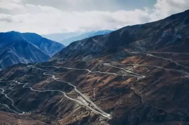 多少次梦想去次西藏旅游，看完这些我才踏上了梦中演绎的川藏线