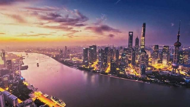 外国人问:为何在国外的中国学生都认为中国是世界上最好的国家?