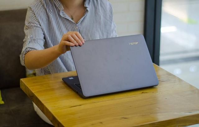性价比与颜值兼顾,荣耀MagicBook测评!