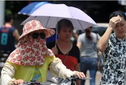 河北省发布预警 “高烤”40℃还有大范围降雨