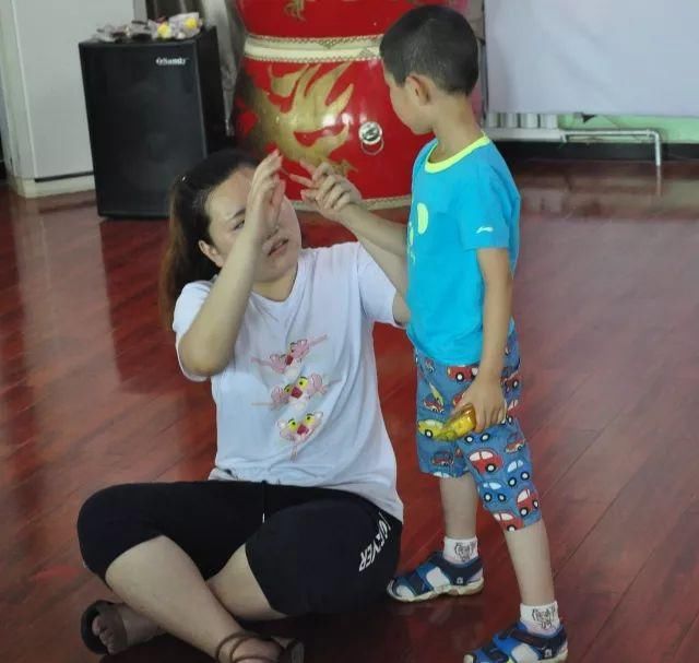 民福公益行走进天云学校