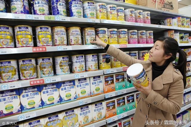 我妈要来帮我带女儿，我老婆死活不同意，看到快递单我不让她来了