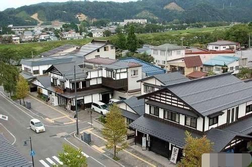 有人说在日本,农村比城市更富裕,是真的吗,为什