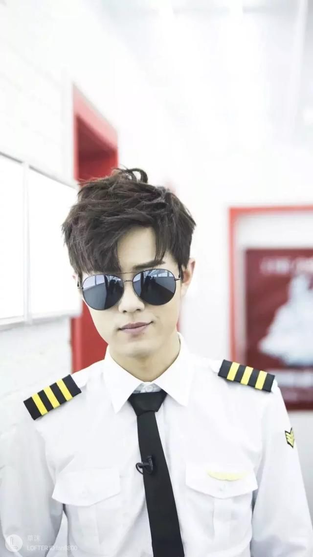 肖战高清壁纸 看了决不后悔 小哥哥等你来撩