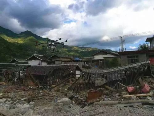 512地震十年记:震不垮的民族脊梁