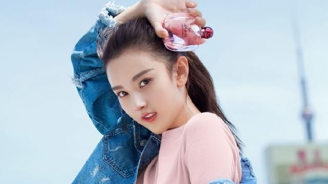 明星们的高考成绩陆续公布,易烊千玺总分473,