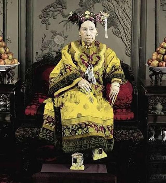 慈禧身上最值钱的一个物品,估值8.1亿,颠沛流离