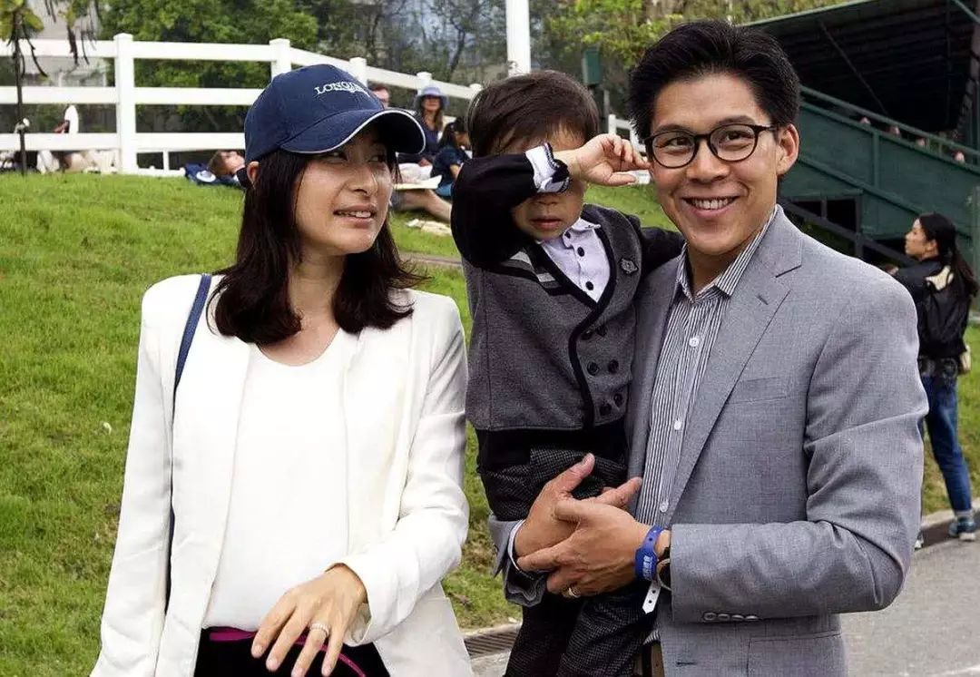 章子怡怀二胎,郭晶晶生三胎!怀孕的苦与累,别人