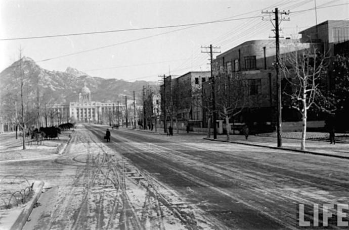 逃难中的新年:1951年的汉城难民