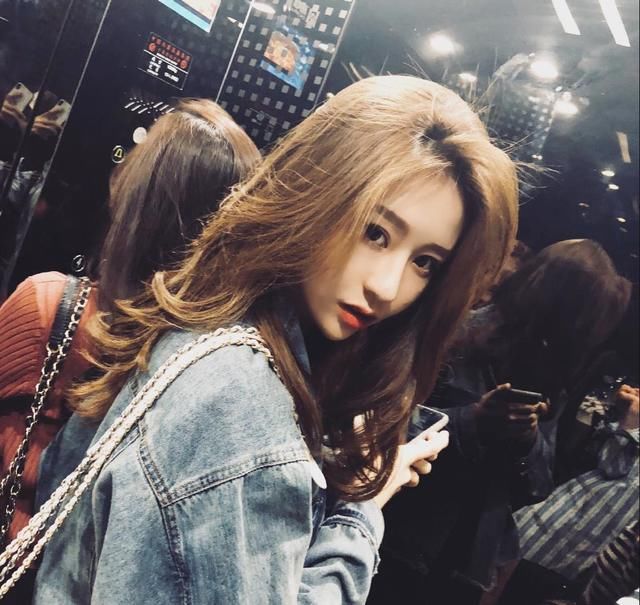 大小号皆被封杀却依旧很火!温婉如今现况如何