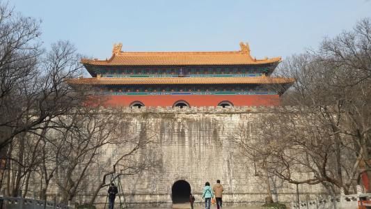 没想到这么多人祭拜过明孝陵,其中甚至还包括