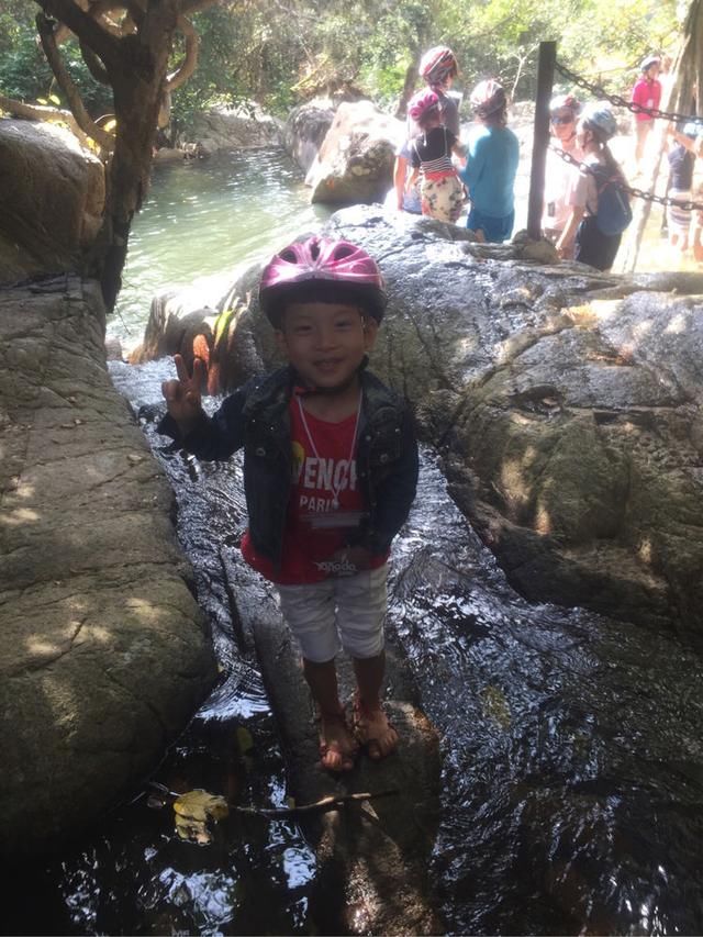 一家人甜蜜的三亚亲子游