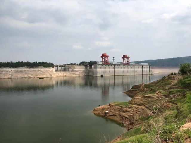跟着专家看门道一一黄河小浪底水利枢纽工程的进排水