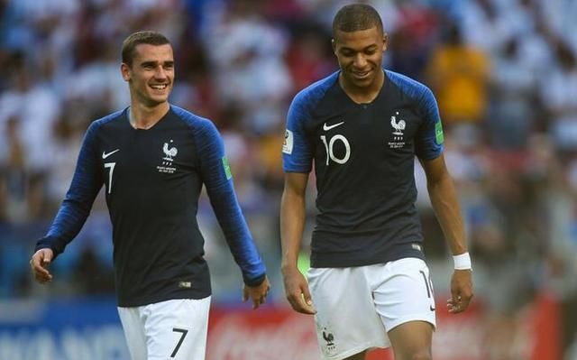 世界杯:4强赛开战 乌拉圭VS法国 乌拉圭能否爆