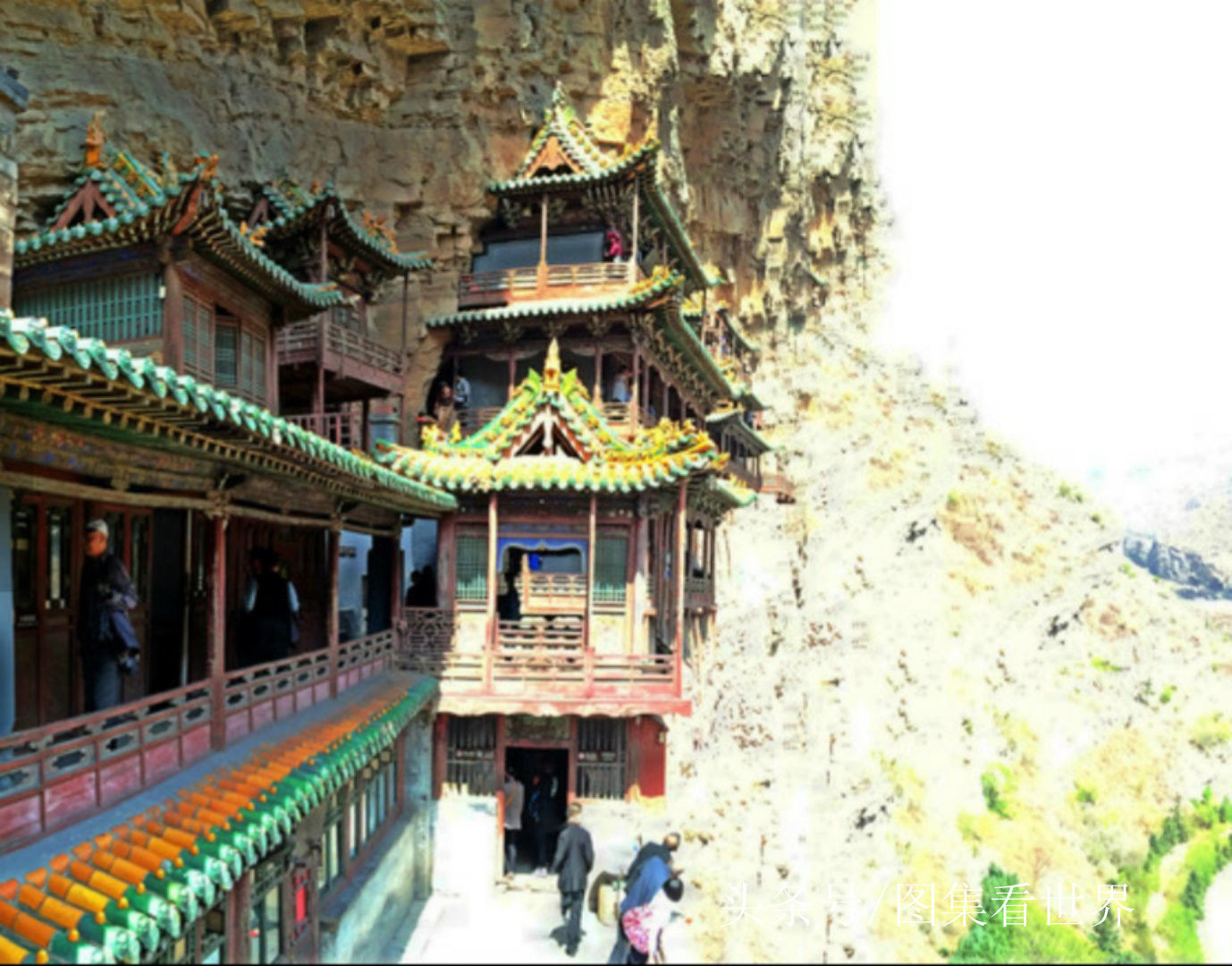 山西大同悬空寺，一个建造在峭壁上的建筑艺术，亲眼所见才是壮观