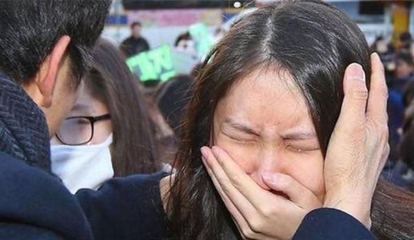 韩国美女哭诉:中国人说的“不远”,让我腿都快走断了! pp电子游戏平台