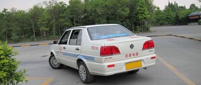 科目四补考多少钱