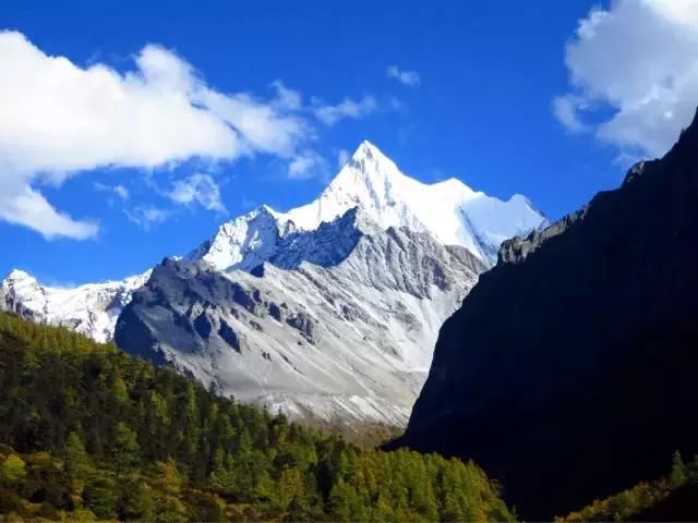 触碰心灵的稻城亚丁