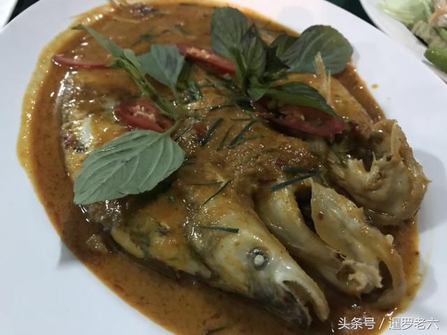 全家在曼谷吃顿泰餐，没螃蟹、没大虾、没硬菜，一桌花了400元！