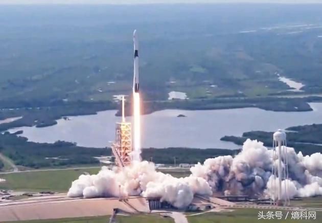 SpaceX成功发射并回收可重复用百次新型猎鹰9号火箭，新的里程碑